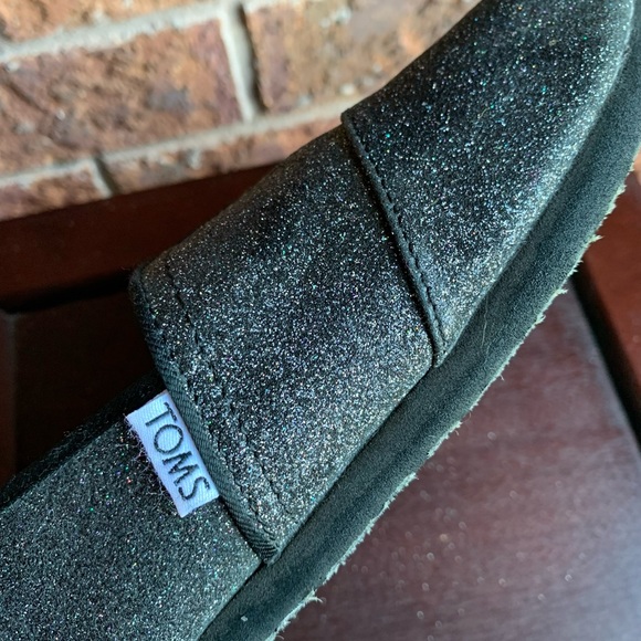 TOMS Youth Slip on Alpargata Black Glitter Shoes - Picture 7 of 11